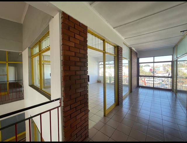 30M² RETAIL TO LET IN STARWOOD